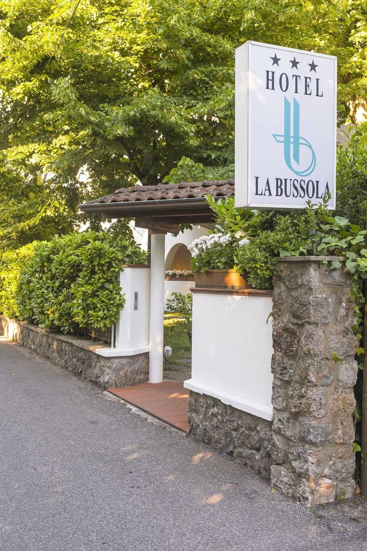 Hotel La Bussola Marina di Massa Exterior photo